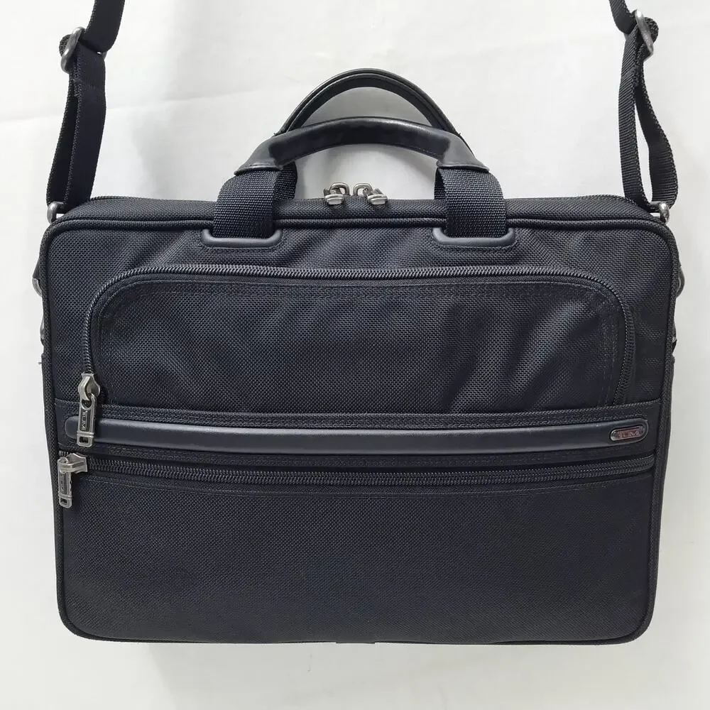 Tumi 2 Way Black Nylon Zipper Around Laptop Briefcase Messenger Bag - Picture 3 of 16